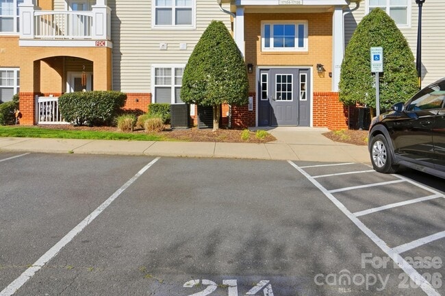 Photo - 17122 Red Feather Dr