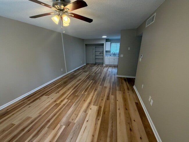 201 E College Blvd