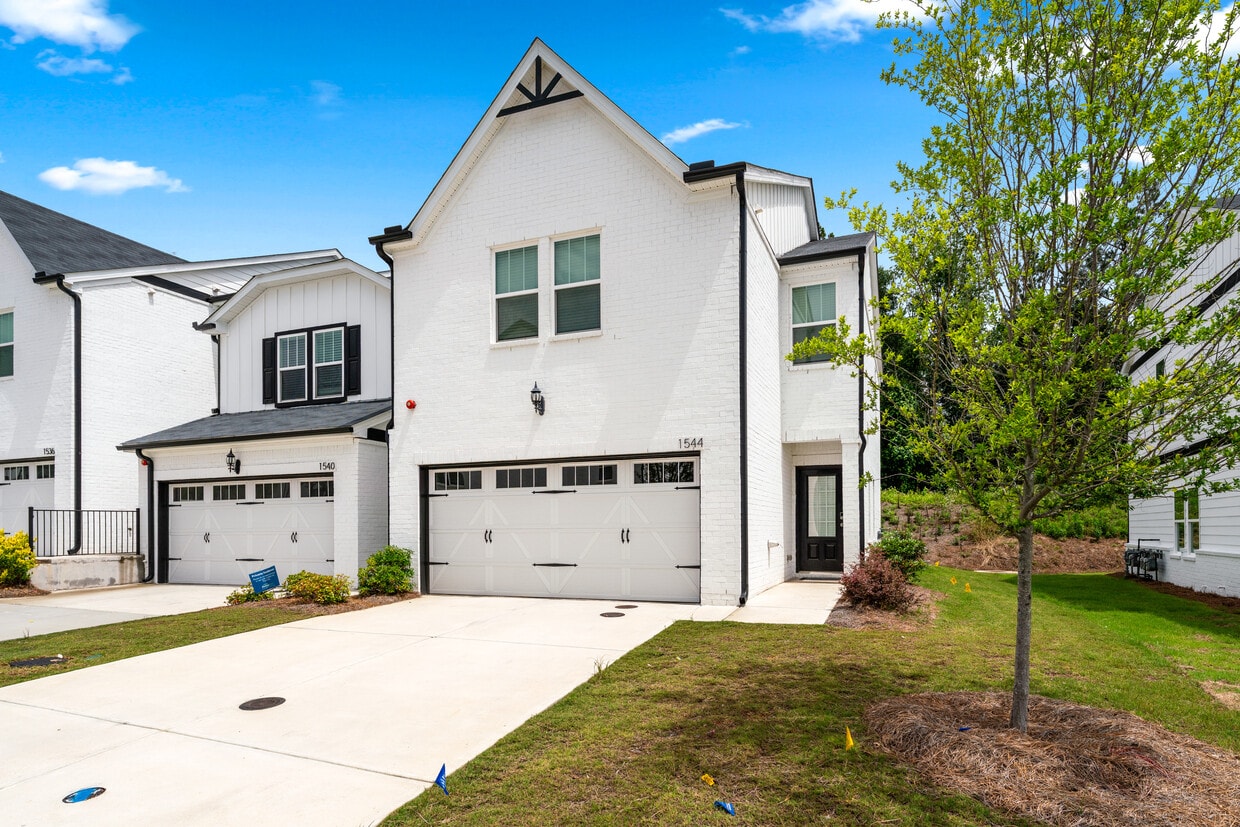 Photo - 1544 Purple Coneflower Ave SE (Mableton, GA)