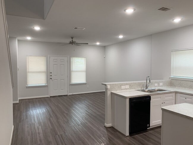 Building Photo - 8102 Caddo Rd Rental