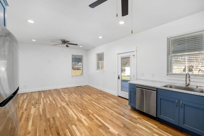 Photo - 2104 Jade Dr