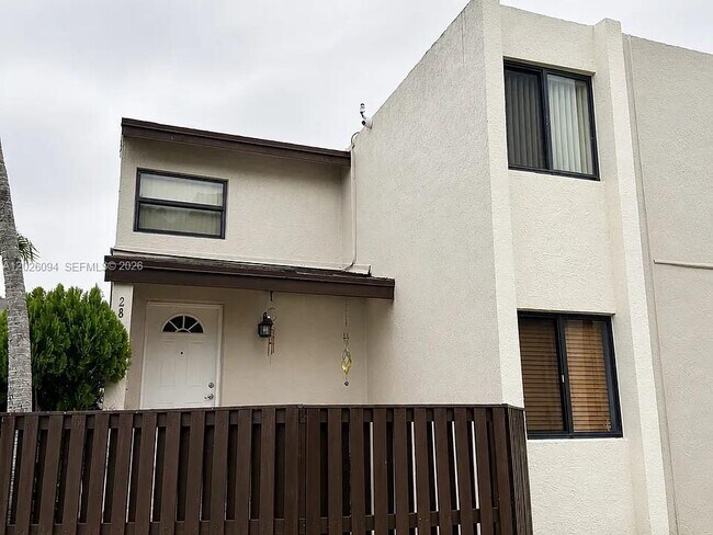 Building Photo - 10282 NW 9th St Cir Unit 206