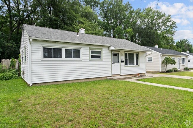 Building Photo - 412 Woodbury Lake Rd Rental