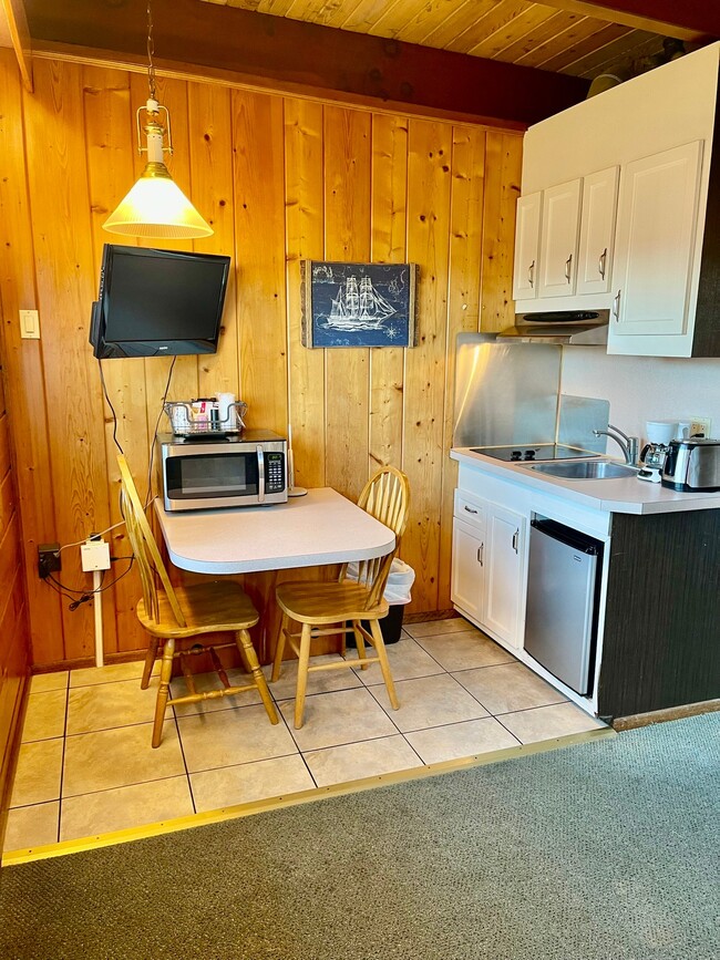 971 N Montesano St Unit 101
