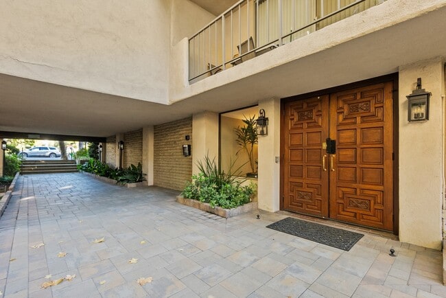 Photo - 330 W California Blvd Unit # 316