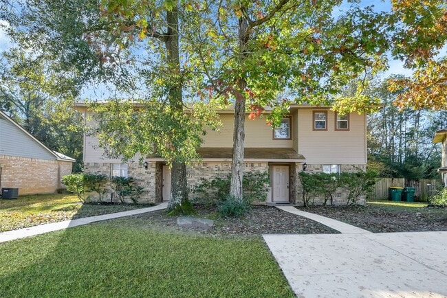Building Photo - 1604 Hazelwood St Rental