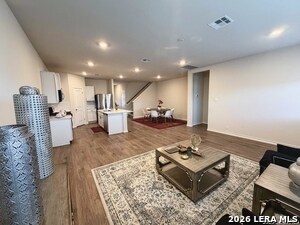 Photo - 21252 Millstream Bnd