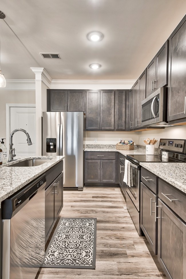 Pines at Glen Laurel Luxury Apartments