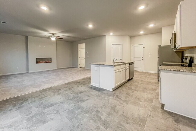 Photo - 101 Hamilton Pointe Dr