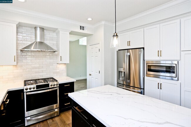 Photo - 1079 River Rock Lane