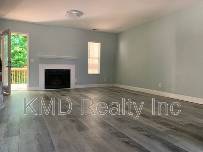 Photo - 7332 Mdw Gln Dr