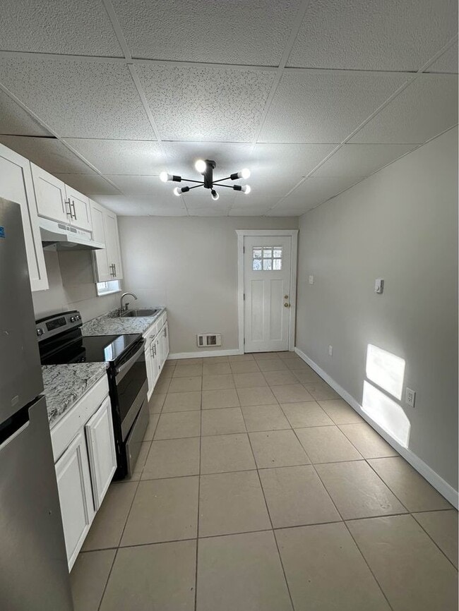 Building Photo - 1807 Luzerne St Unit 1
