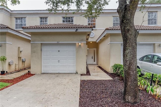 Photo - 3117 Enclave Way