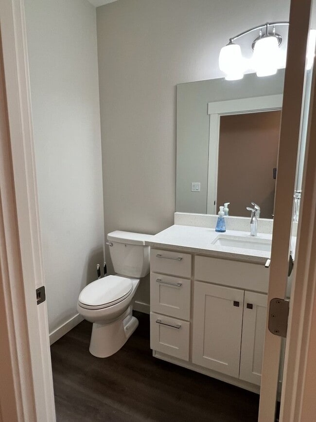 Photo - NEWER CONSTRUCTION!! Luxury 3 bedroom, 2.5... House