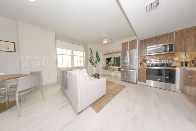 Photo - 820 Ocean Dr Unidad #305