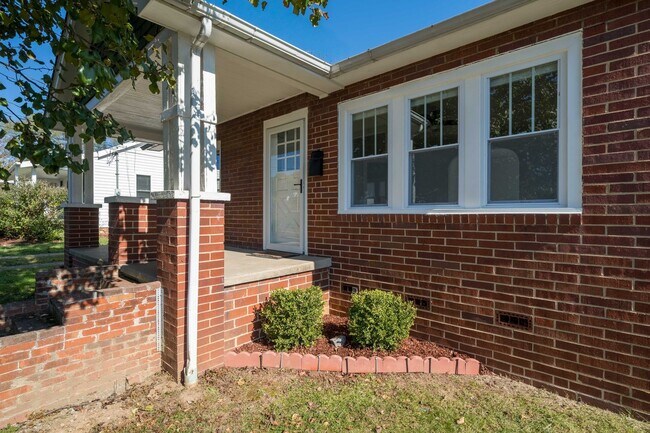 1117 Fairview Ave