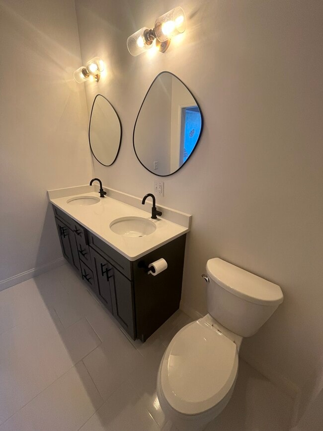 Photo - 130 S Washington St