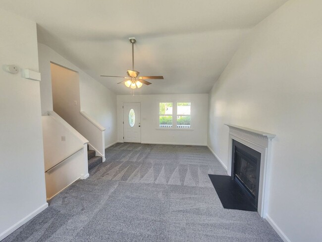 Photo - 4 bedroom house in Prince George