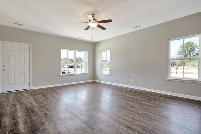 Photo - 102 Kennah Ct