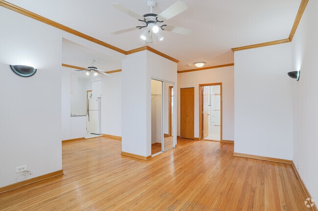 1 BR, 1 BA - Living Room - Buckingham Apartments Unit 3West