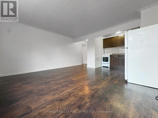 Photo - 1490 Eglinton Ave W Unité 406