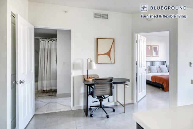 Photo - 729 NW 2nd St Unit FL6-ID52