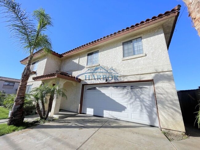 Photo - 22521 Meyler St