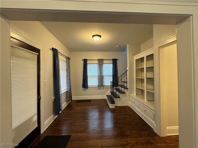 Photo - 857 E 188th St