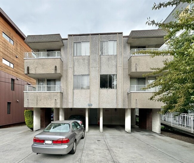 117 12th Ave E