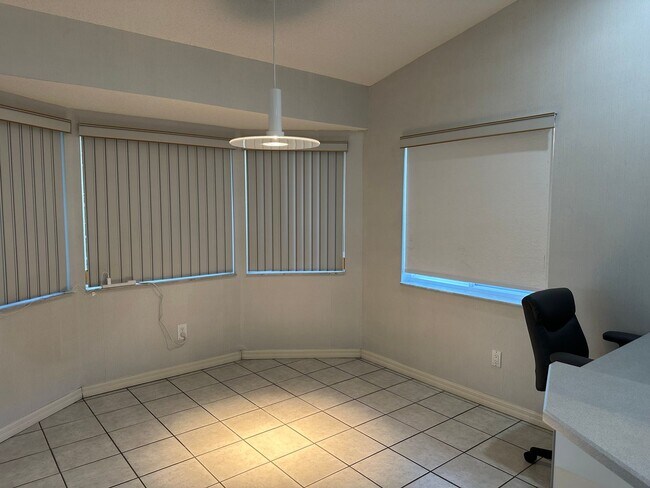 Photo - Beautiful Pine Lakes Pool home AVAILIBLE NOW!