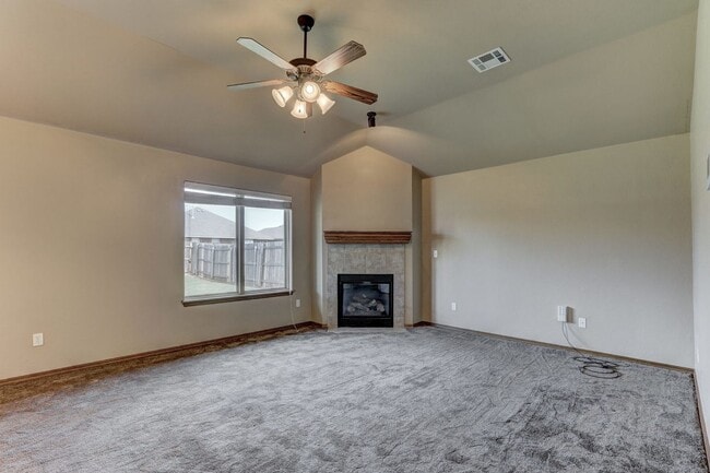 Photo - AVAILABLE 3-15-2020 FOR OCCUPANCY IN YUKON, MUSTANG SCHOOLS!