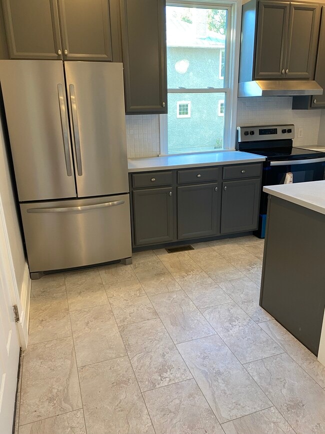 Photo - 618 W 26th St Unit Downstairs