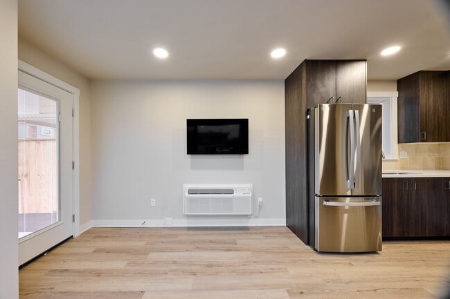 Photo - 1940 NW Grant Ave