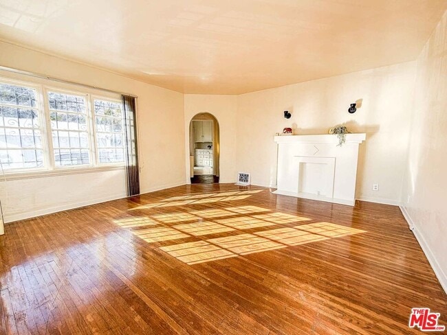 Building Photo - 3427 12th Ave