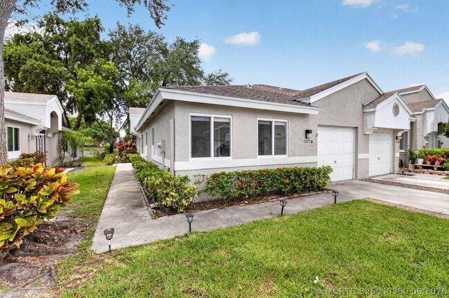 9220A Vineland Ct