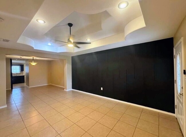 Photo - 1110 W Gardenia Ave