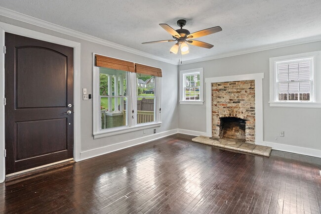 Photo - 1012 Cahal Ave