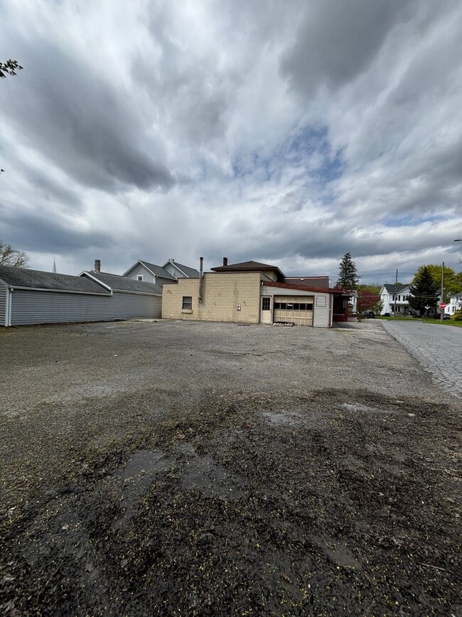 Photo - 86 E North St