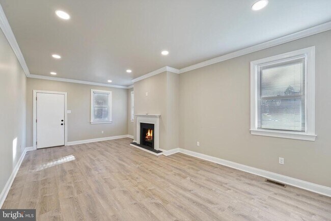 Photo - 4411 Fairview Ave