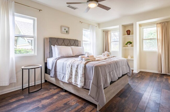 Photo - 3523 Twogood Ln