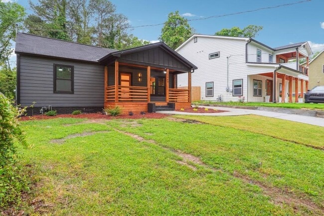 Photo - 1448 Westboro Dr SW