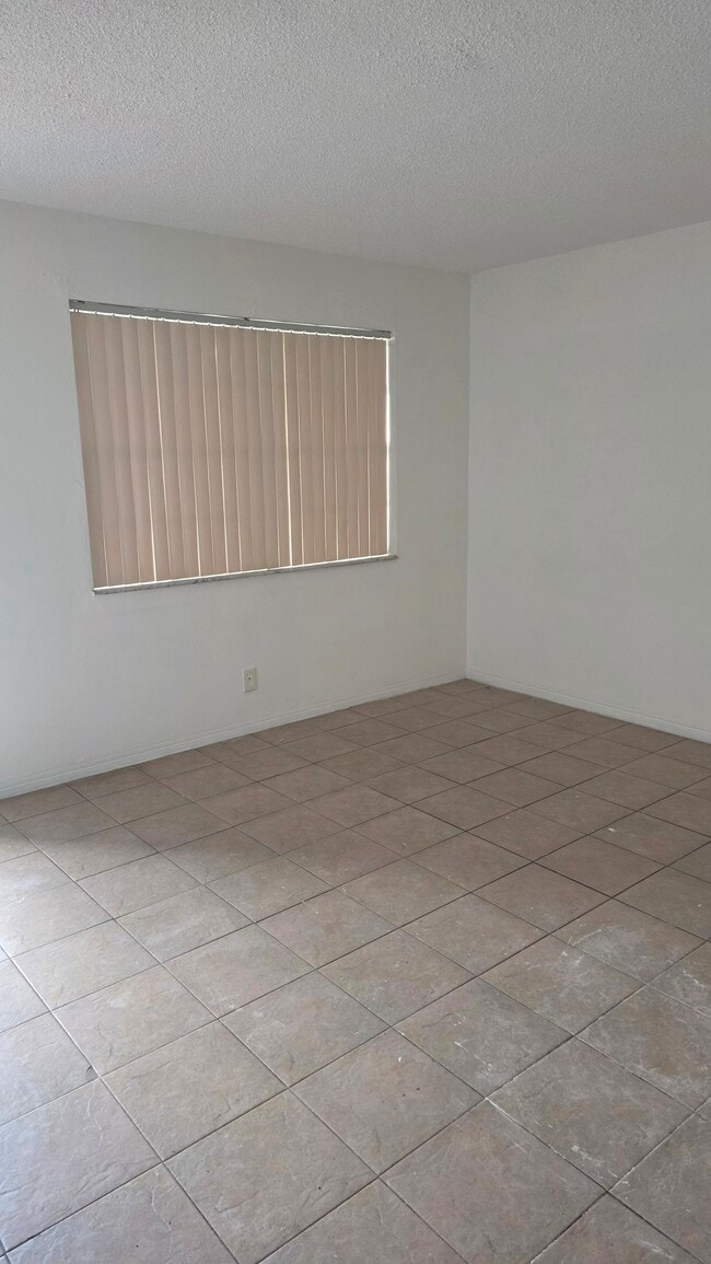 Photo - 19 SW 14th St