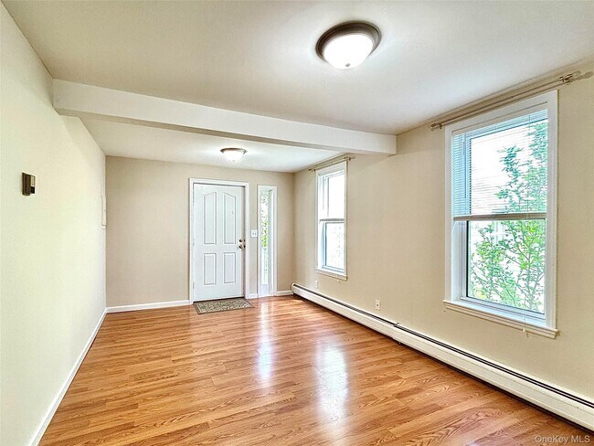 Photo - 30 Oak St Unit Apt #1