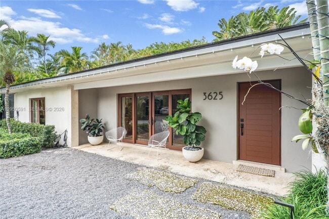 Building Photo - 3625 Battersea Rd