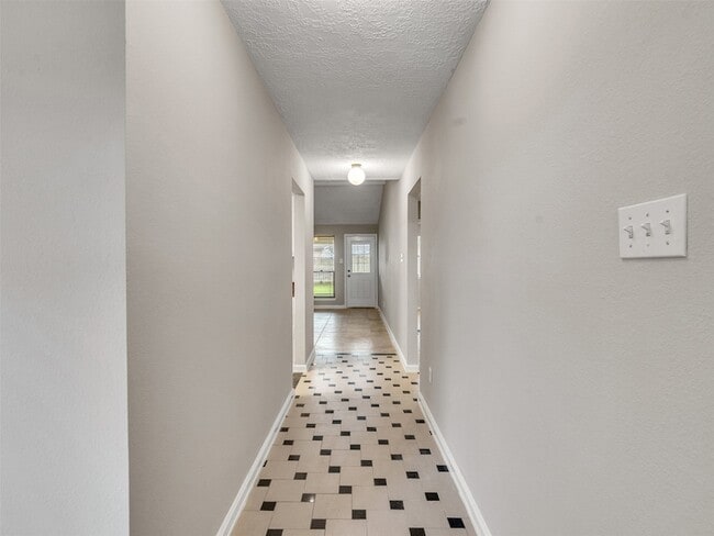 Photo - 10314 Staghill Dr