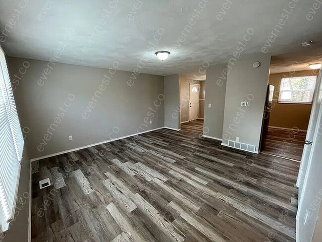701 Burke Glen Rd