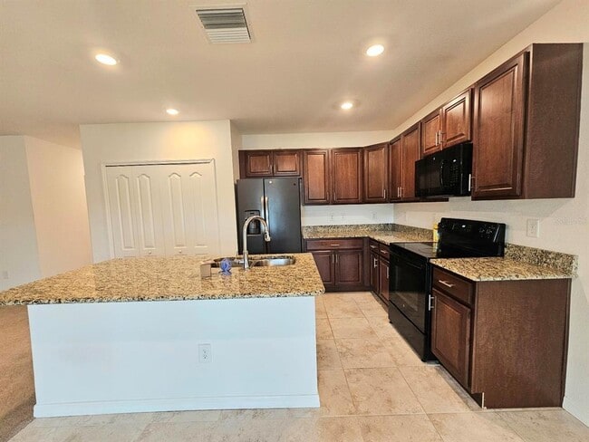 Photo - 3050 Beacon Dr