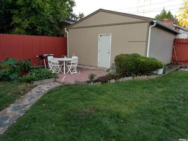 Photo - 809 S 900 E
