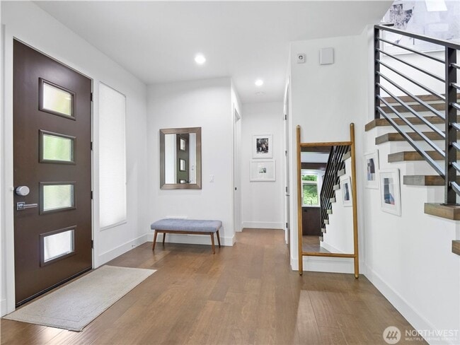 Photo - 4bd/3.75ba Seattle House