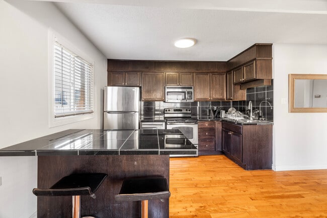 Building Photo - 2151 Hamilton St Unit 19